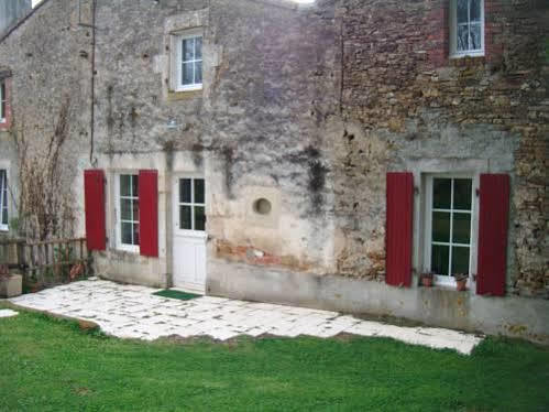 Gite Le Puy Rabasteau Chantonnay Εξωτερικό φωτογραφία
